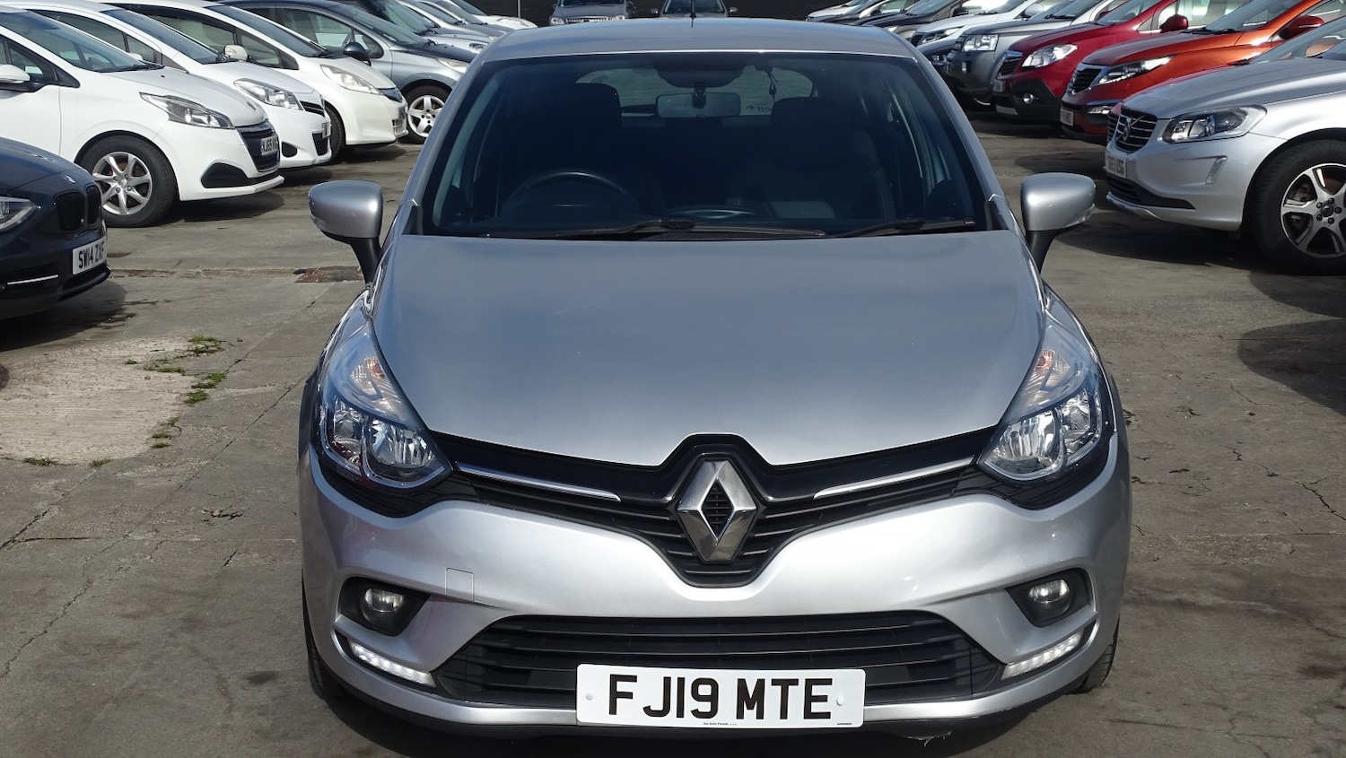 Used Renault Clio 2025 for sale - 76769142: Photo 16