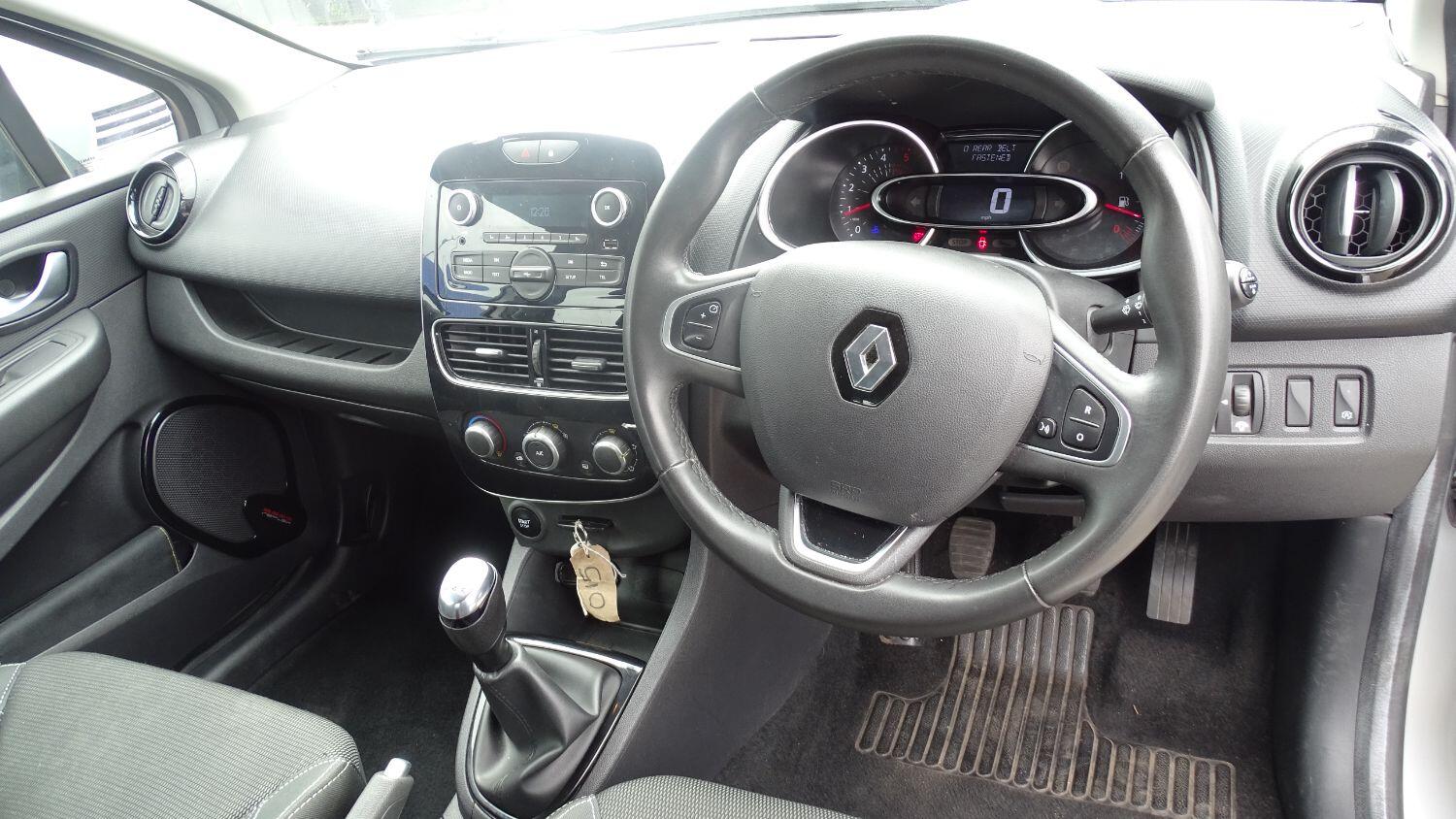 Used Renault Clio 2025 for sale - 76769142: Photo 20