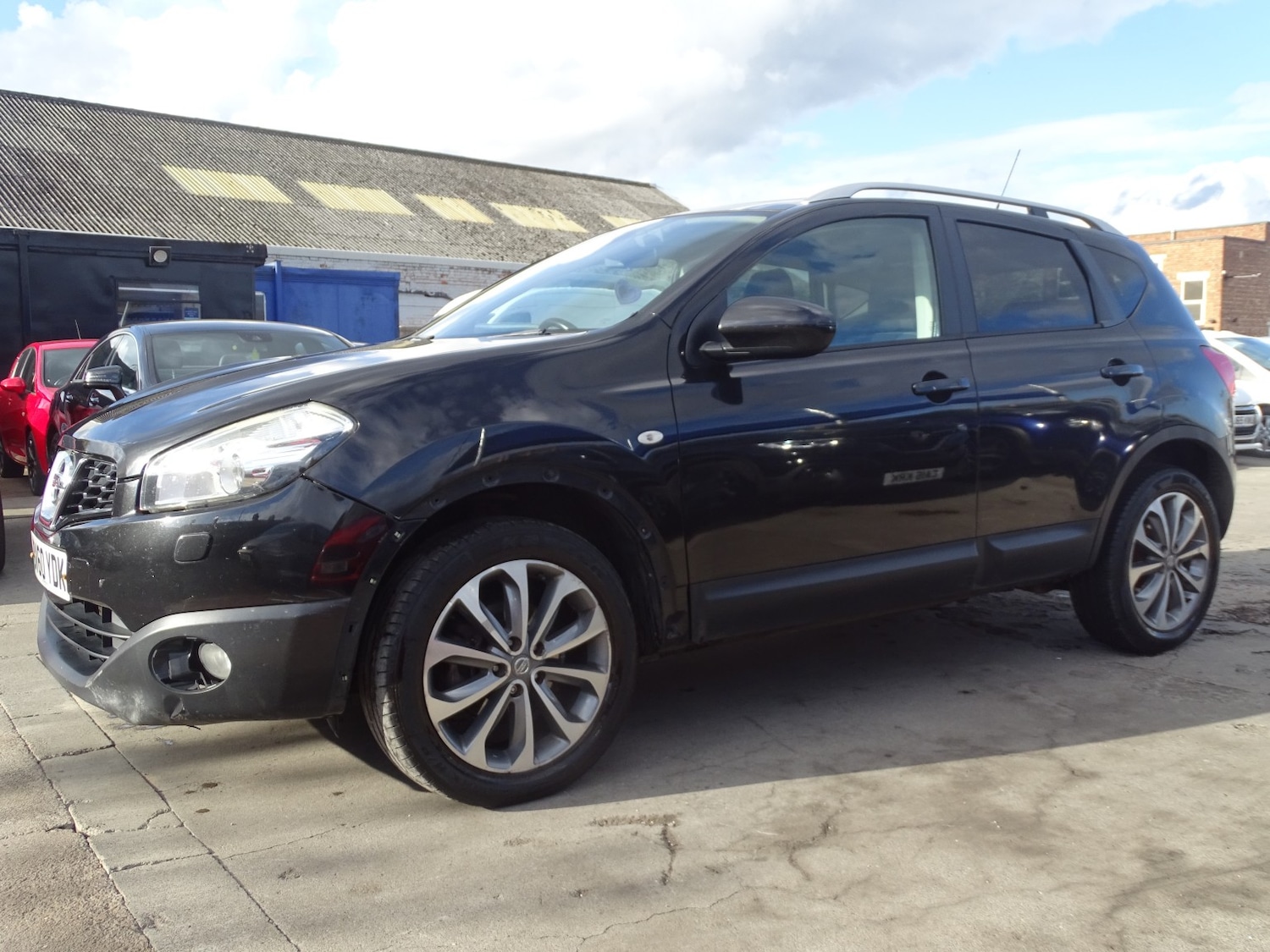 Used Nissan Qashqai 2010 for sale - 76347199: Photo 14