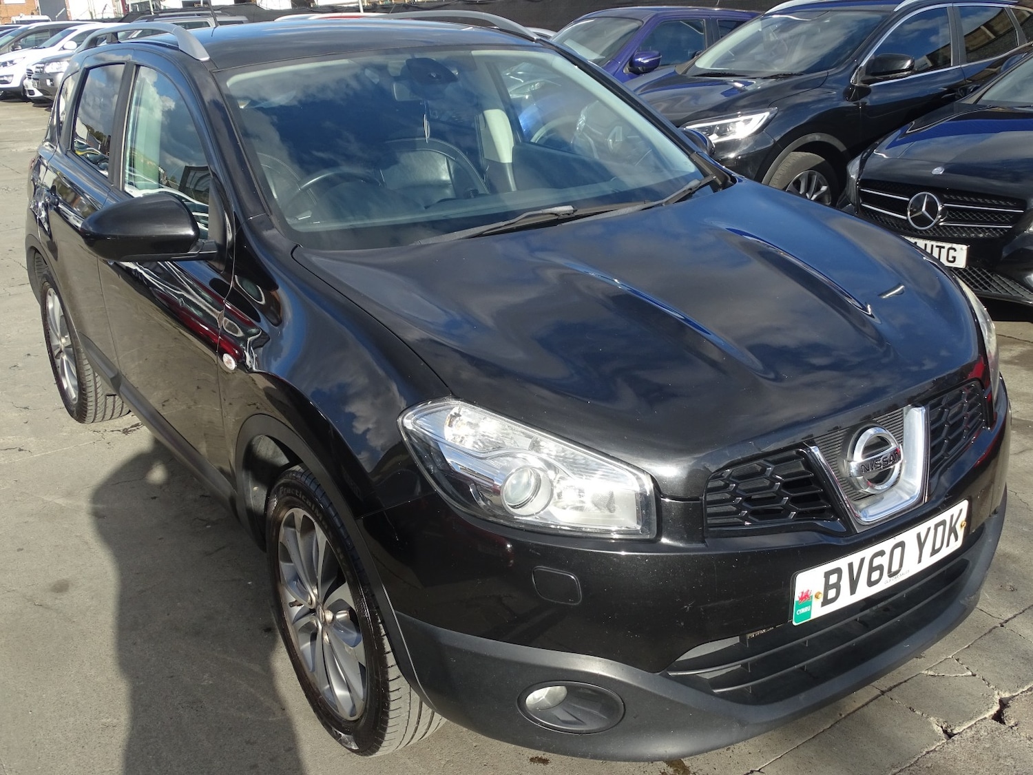 Used Nissan Qashqai 2010 for sale - 76347199: Photo 15