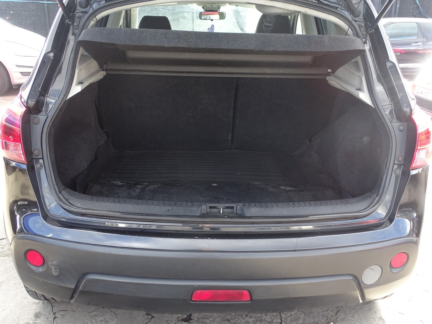 Used Nissan Qashqai 2010 for sale - 76347199: Photo 16