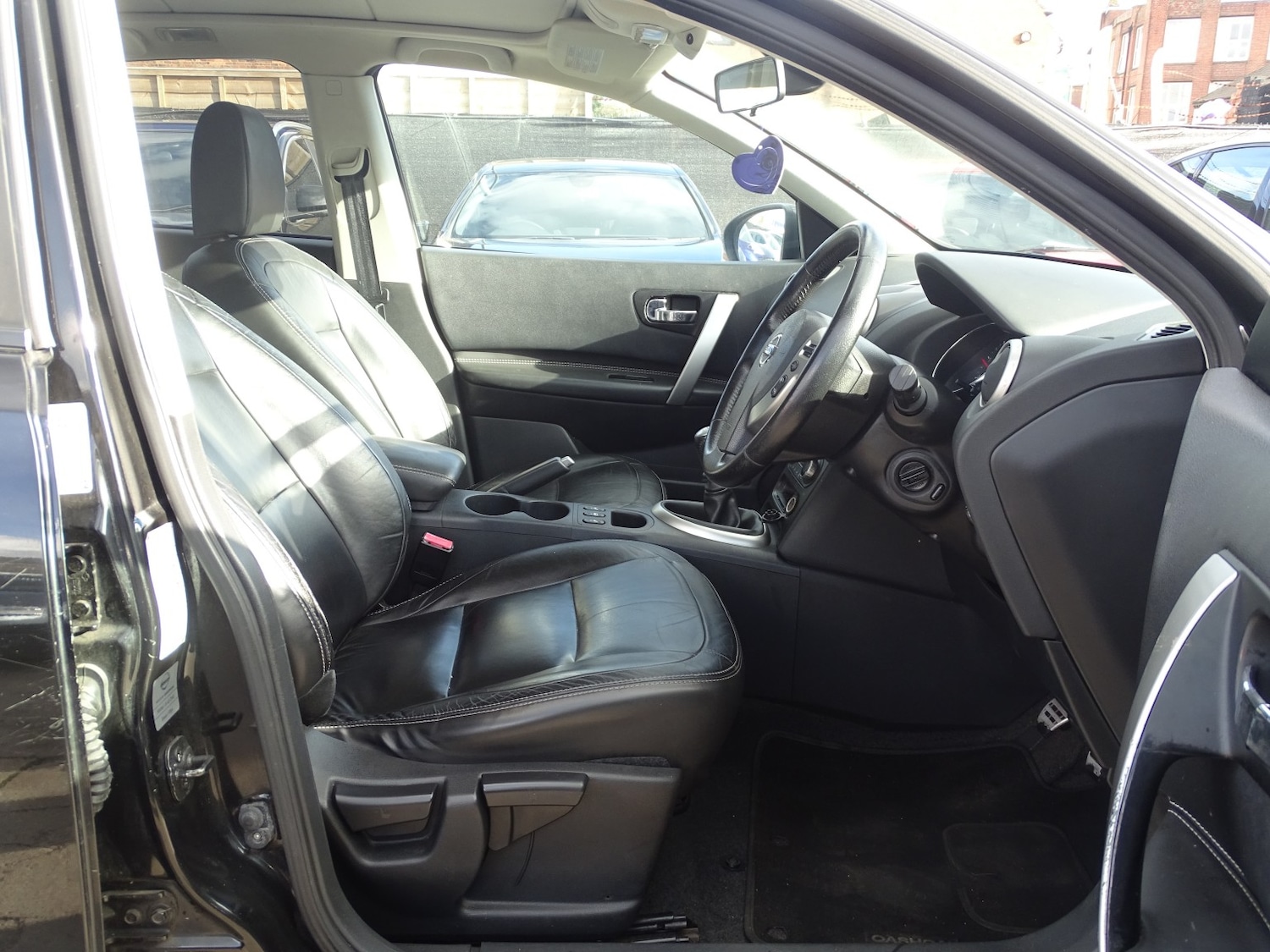 Used Nissan Qashqai 2010 for sale - 76347199: Photo 19