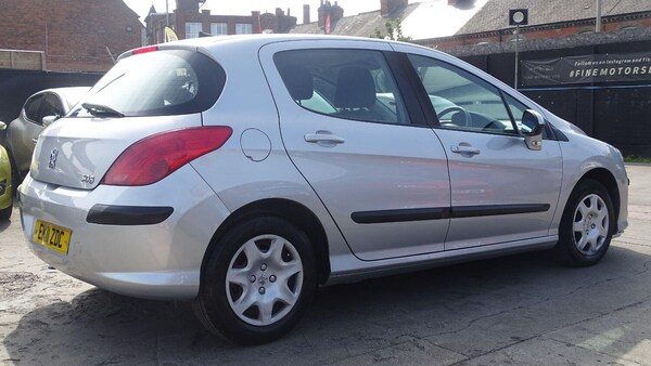 Used Peugeot 308 2011 for sale - 75457464: Photo 12