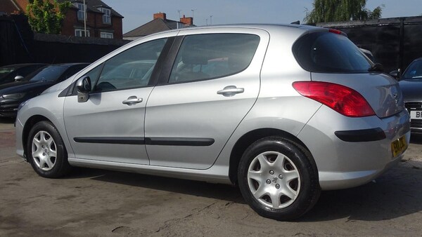 Used Peugeot 308 2011 for sale - 75457464: Photo 14