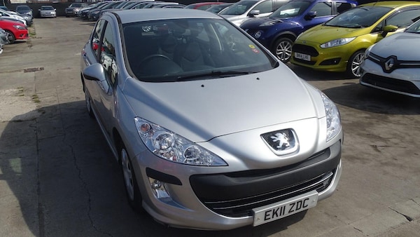 Used Peugeot 308 2011 for sale - 75457464: Photo 17