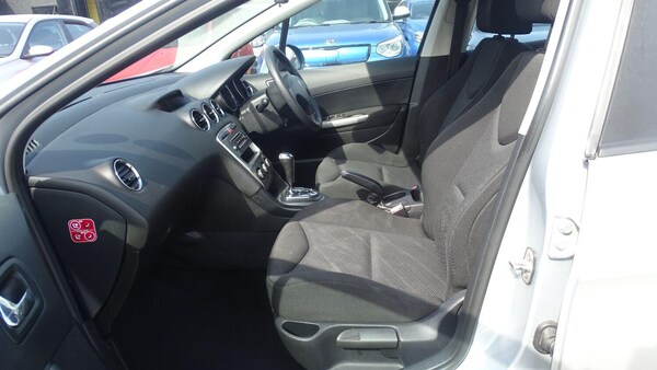 Used Peugeot 308 2011 for sale - 75457464: Photo 24