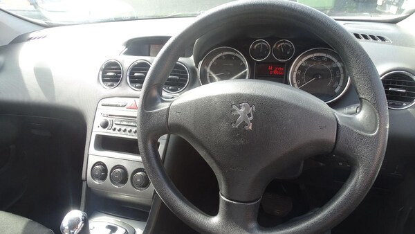 Used Peugeot 308 2011 for sale - 75457464: Photo 38