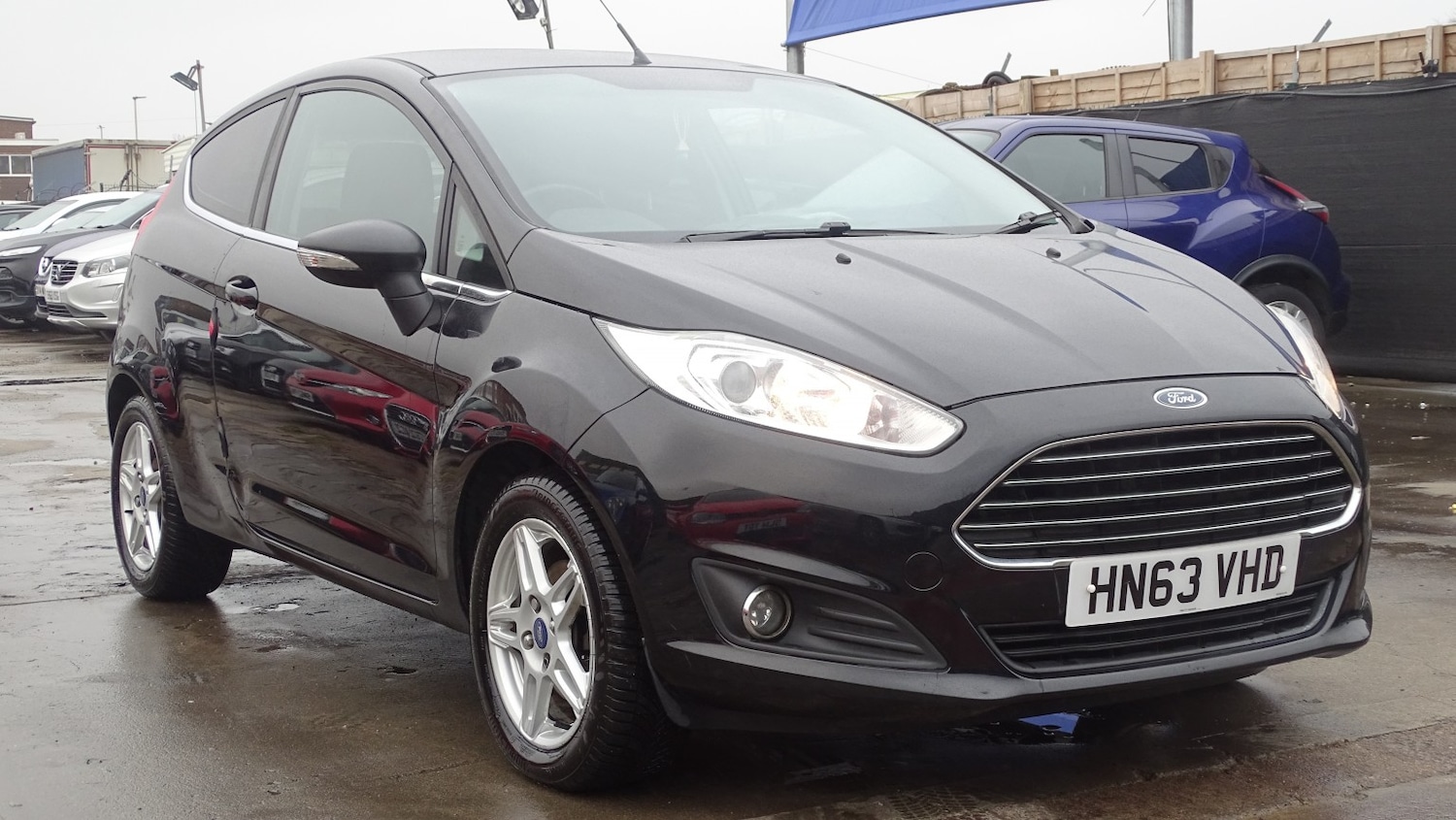 Used Ford Fiesta 2013 for sale - 76687189: Photo 2