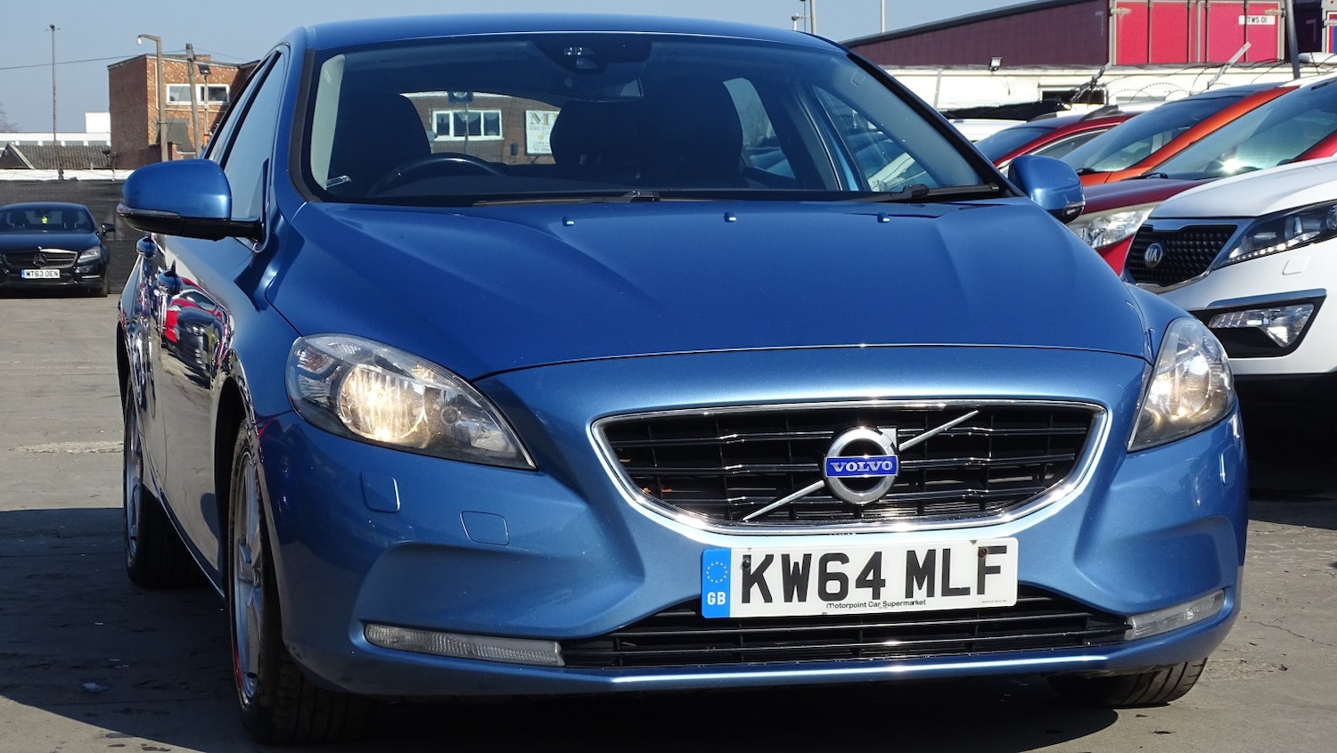Used Volvo V40 2015 for sale - 77766519: Photo 2