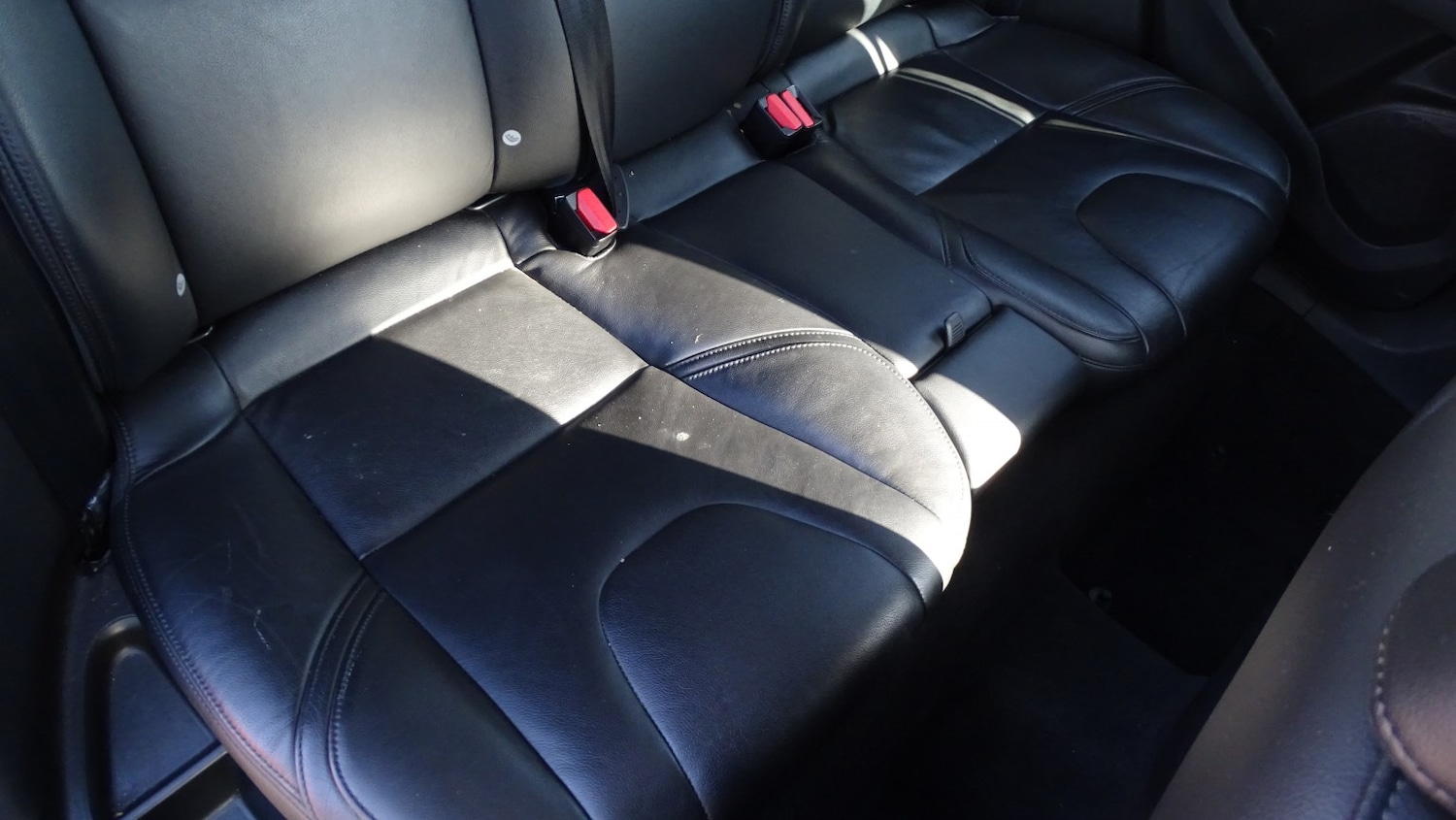 Used Volvo V40 2015 for sale - 77766519: Photo 27