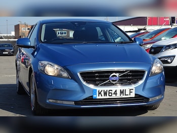 Used Volvo V40 2015 for sale - 77766519: Photo