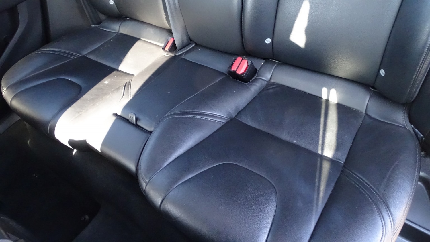 Used Volvo V40 2015 for sale - 77766519: Photo 30