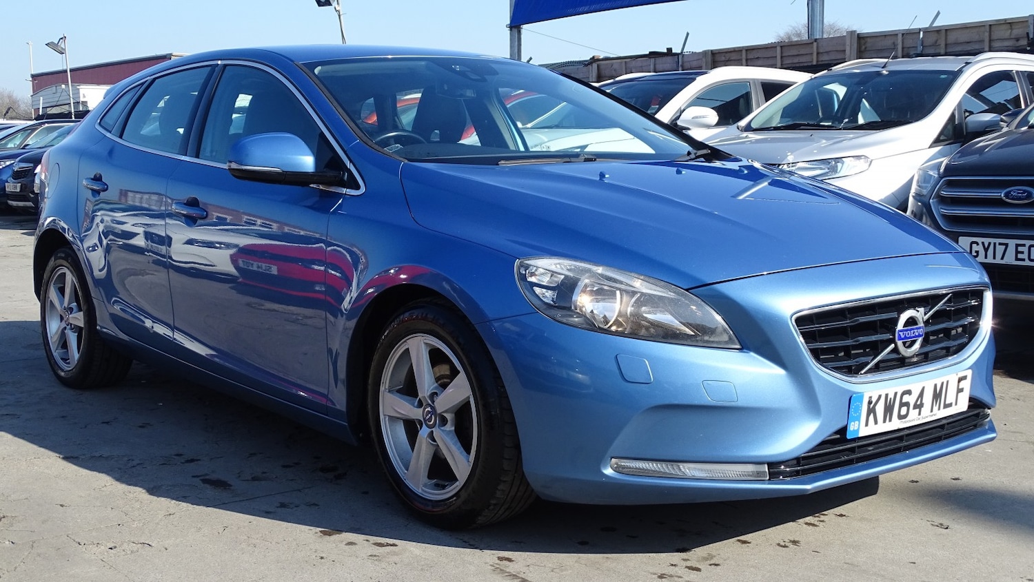 Used Volvo V40 2015 for sale - 77766519: Photo 5