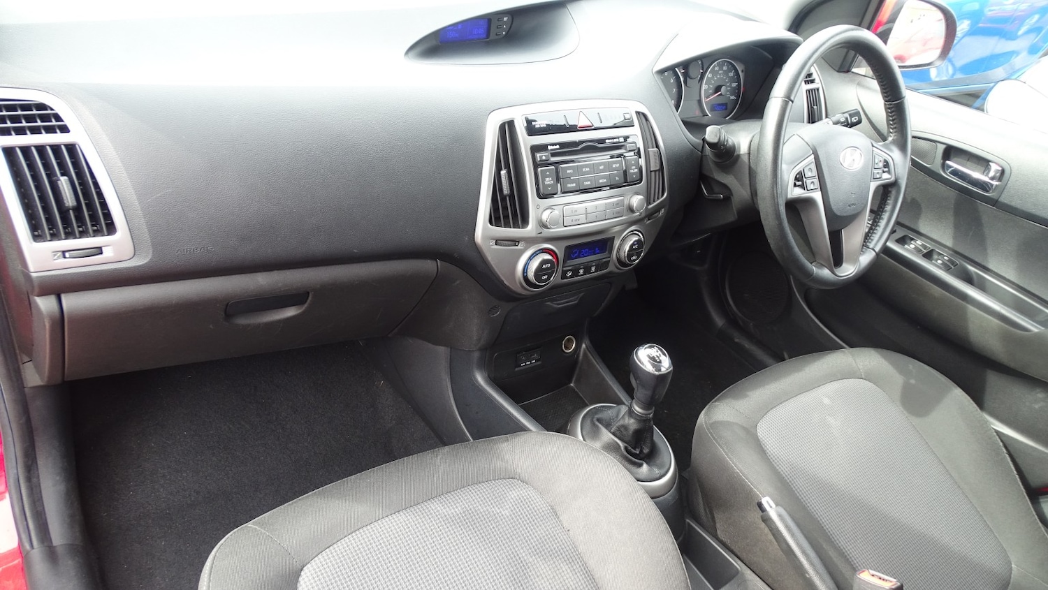 Used Hyundai i20 2014 for sale - 78182918: Photo 31