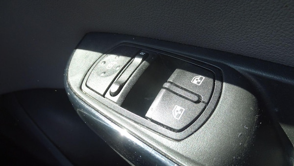 Used Vauxhall Corsa 2018 for sale - 74518938: Photo 54