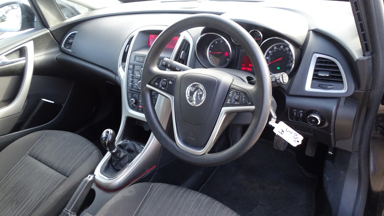 Used Vauxhall Astra 2010 for sale - 78004374: Photo 20