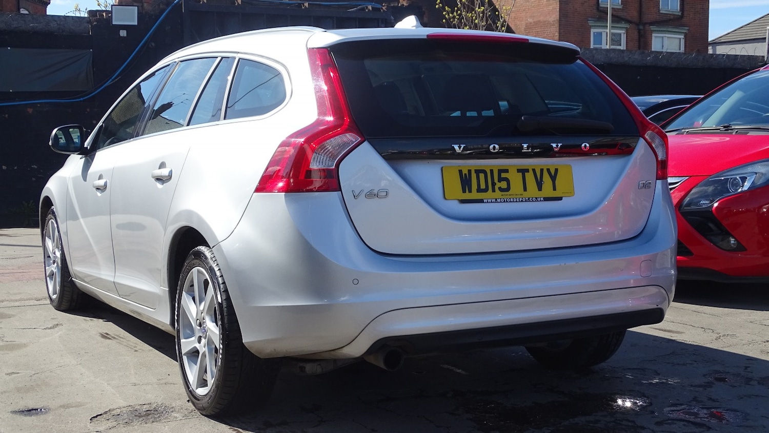 Used Volvo V60 2015 for sale - 78031758: Photo 14