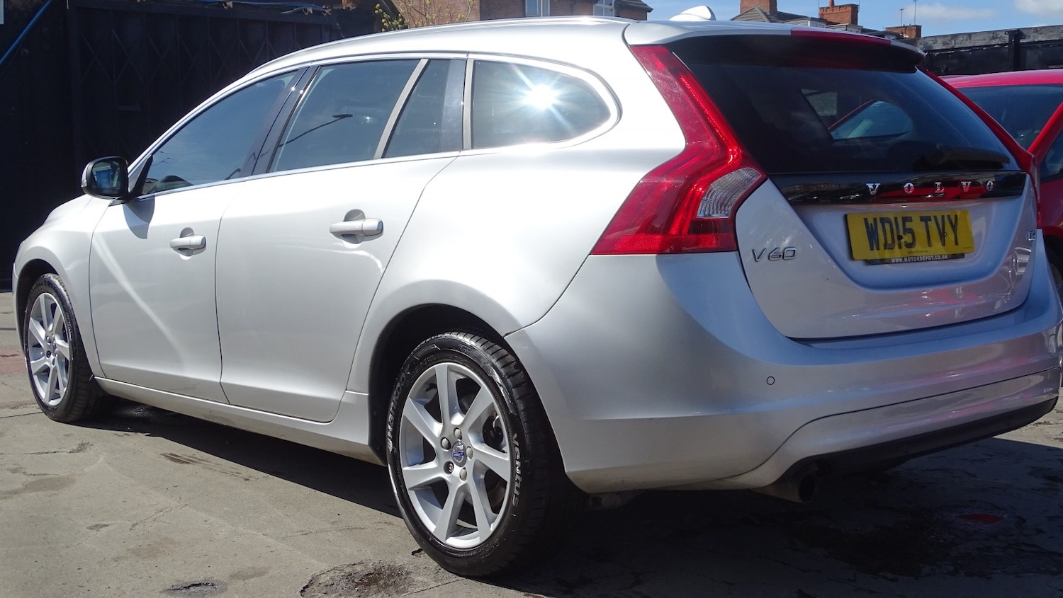 Used Volvo V60 2015 for sale - 78031758: Photo 15