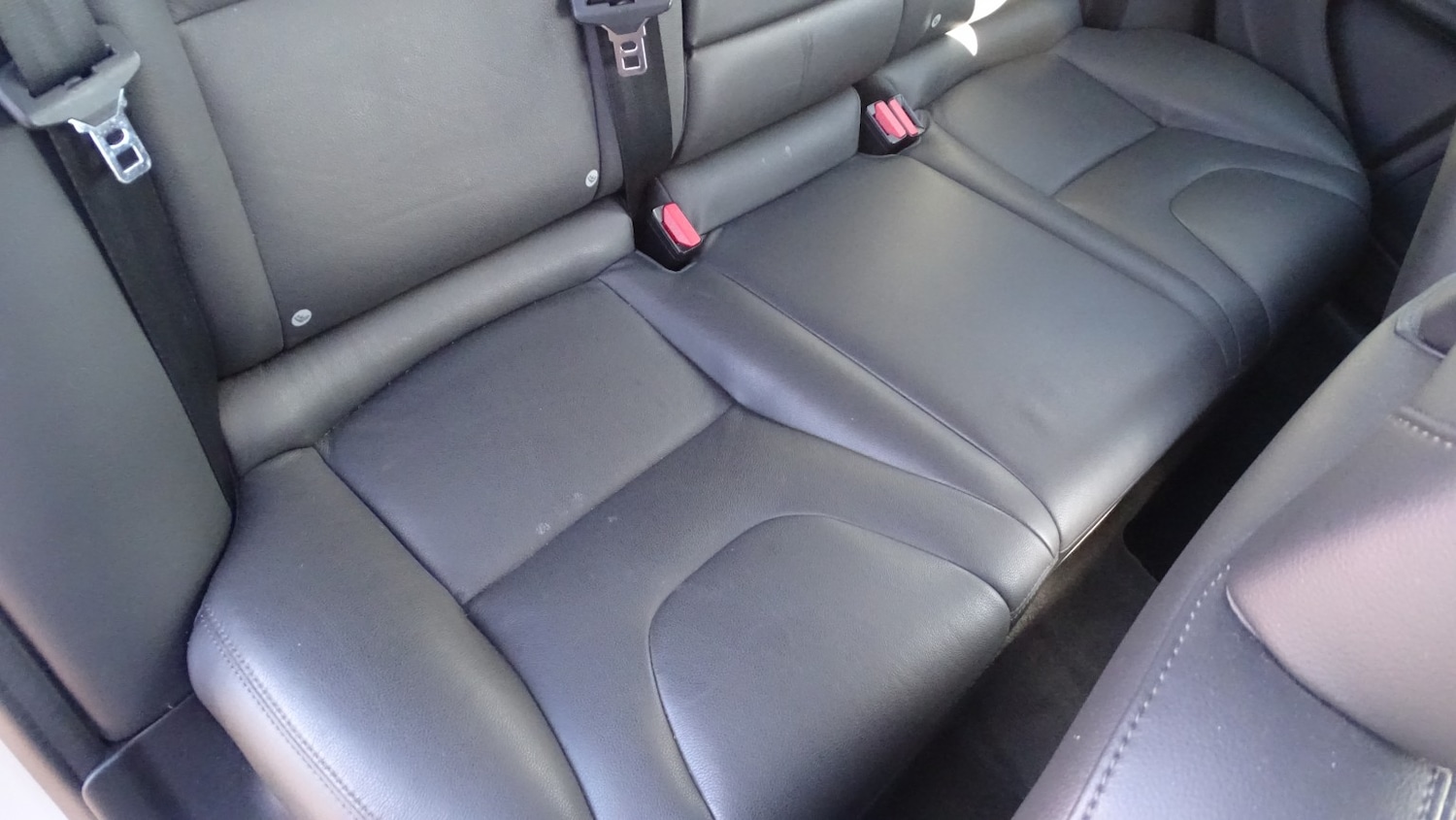 Used Volvo V60 2015 for sale - 78031758: Photo 24