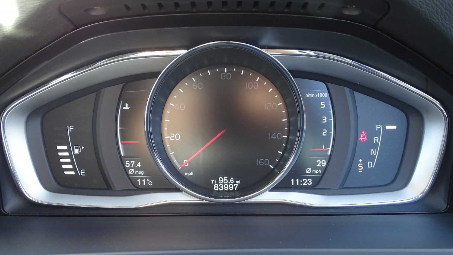 Used Volvo V60 2015 for sale - 78031758: Photo 33