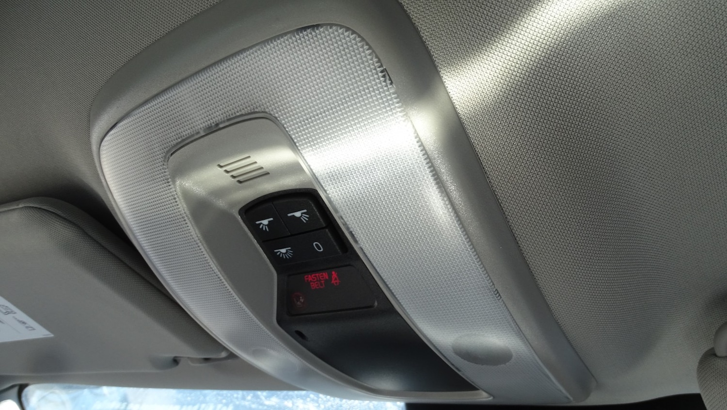 Used Volvo V60 2015 for sale - 78031758: Photo 42