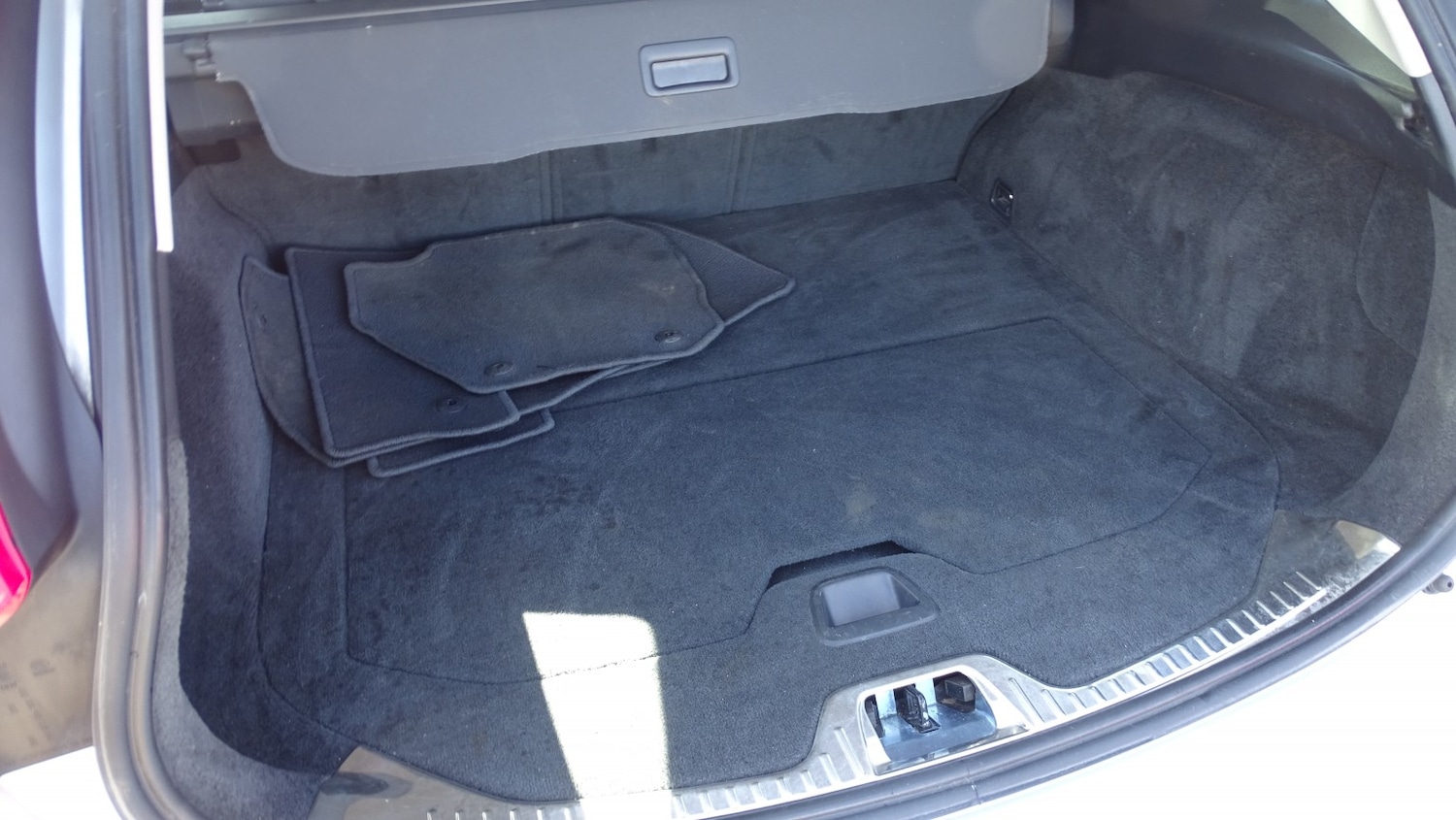 Used Volvo V60 2015 for sale - 78031758: Photo 44