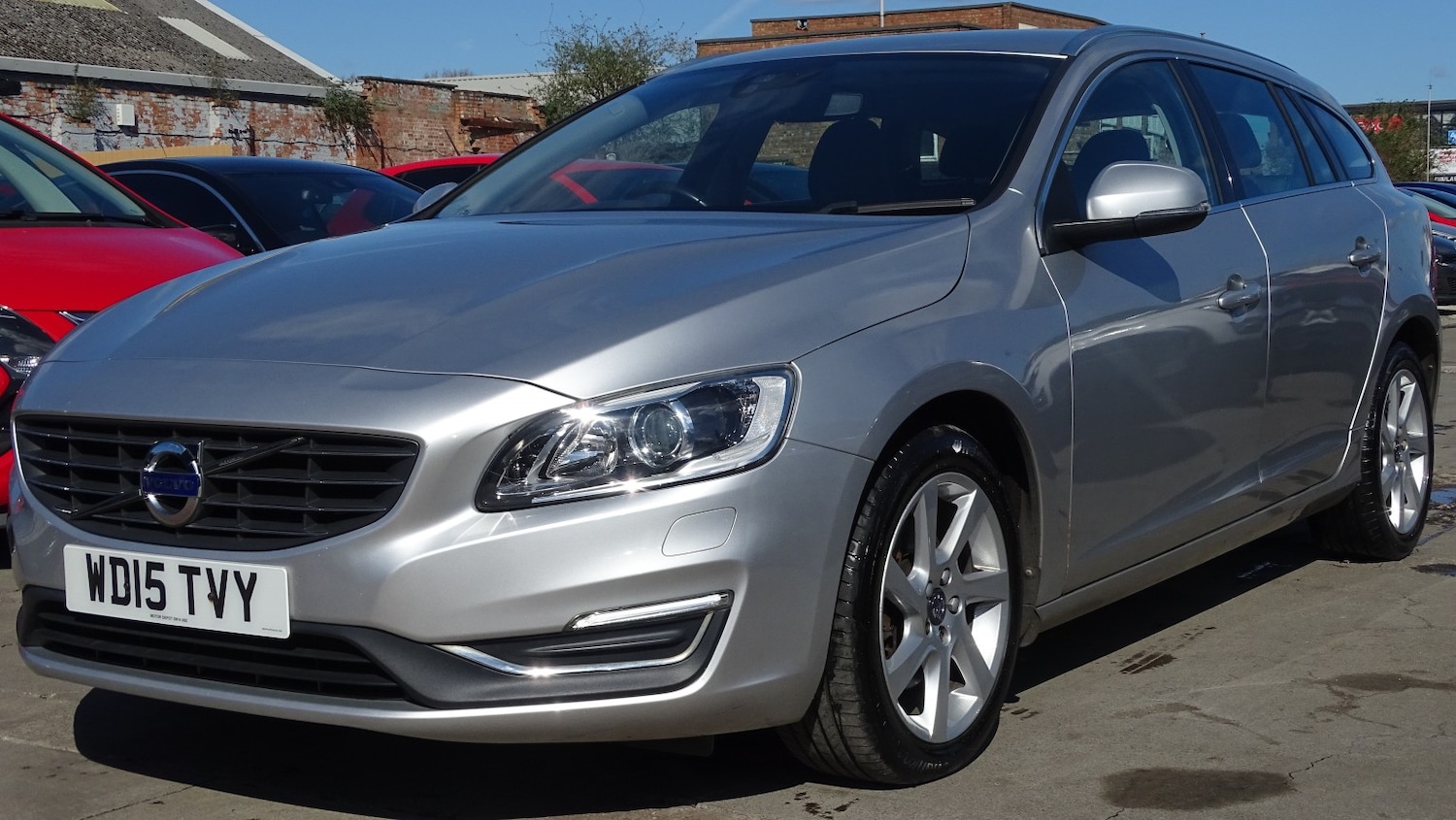 Used Volvo V60 2015 for sale - 78031758: Photo 8