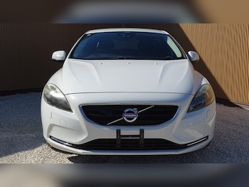 Used Volvo V40 2013 for sale - 78840875: Photo
