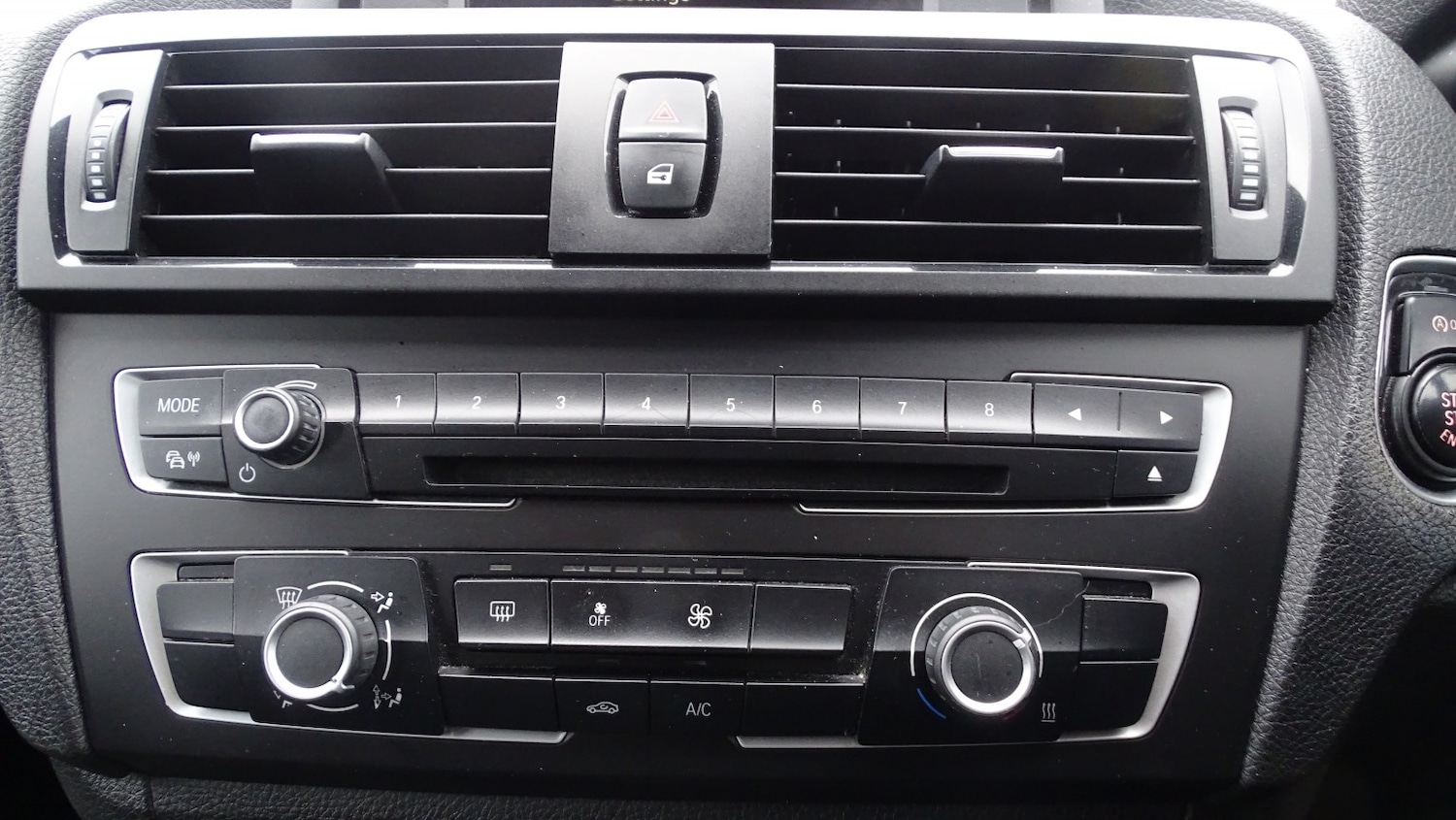 Used BMW 1 Series 2015 for sale - 77020596: Photo 32