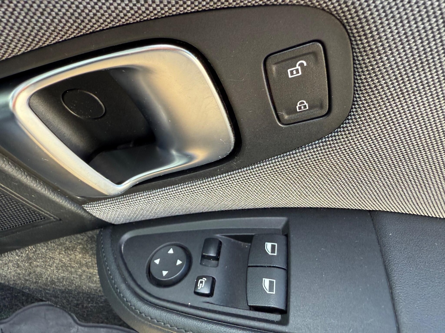 Used BMW i3 2017 for sale - 76832854: Photo 11