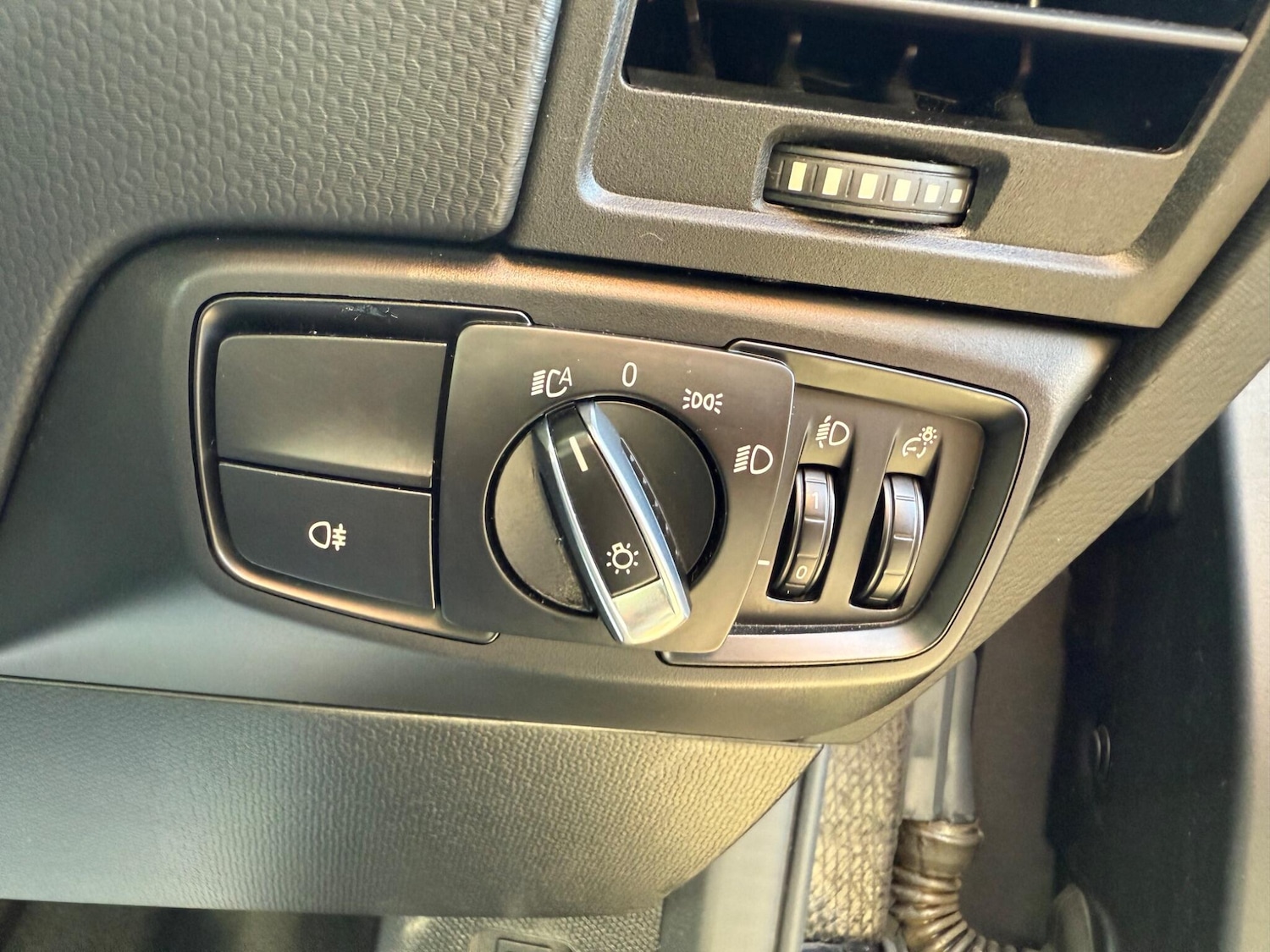 Used BMW i3 2017 for sale - 76832854: Photo 12