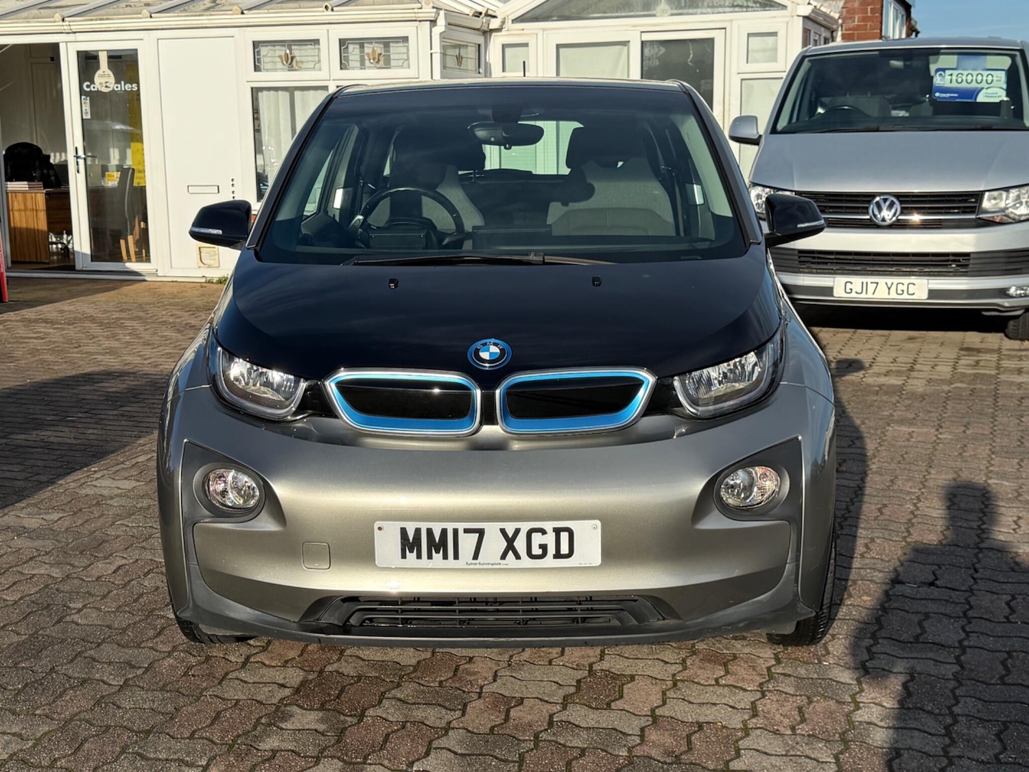 Used BMW i3 2017 for sale - 76832854: Photo 2