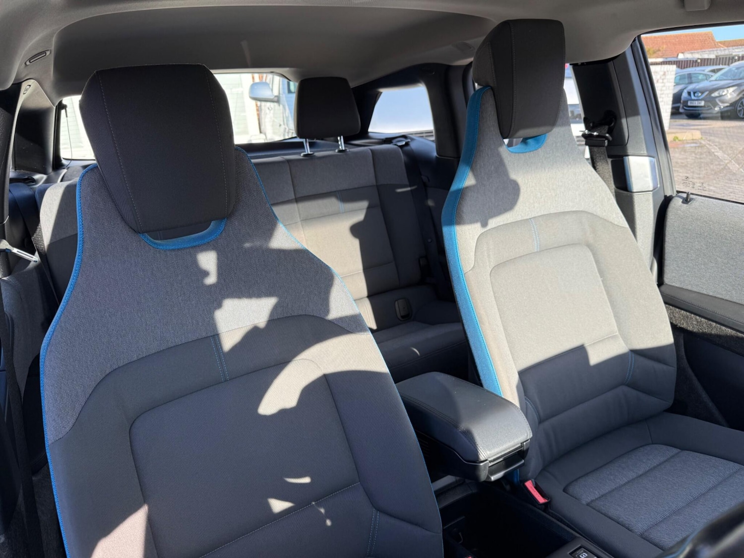 Used BMW i3 2017 for sale - 76832854: Photo 23