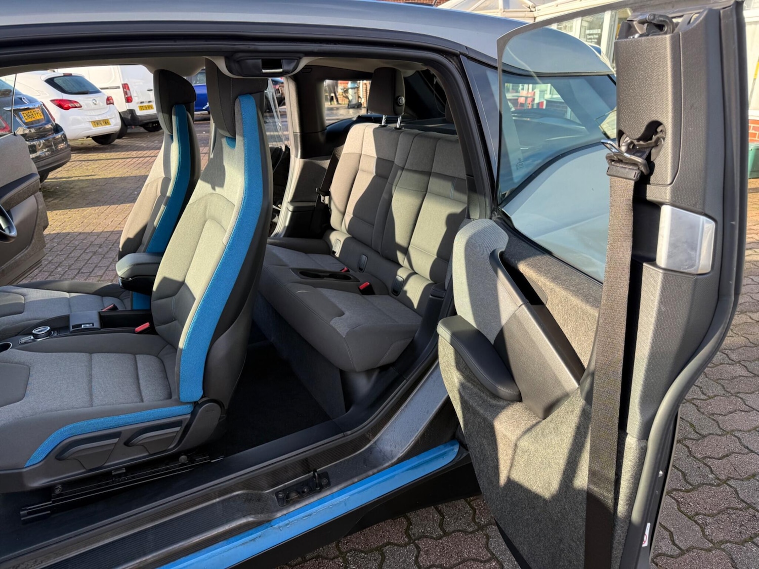 Used BMW i3 2017 for sale - 76832854: Photo 28