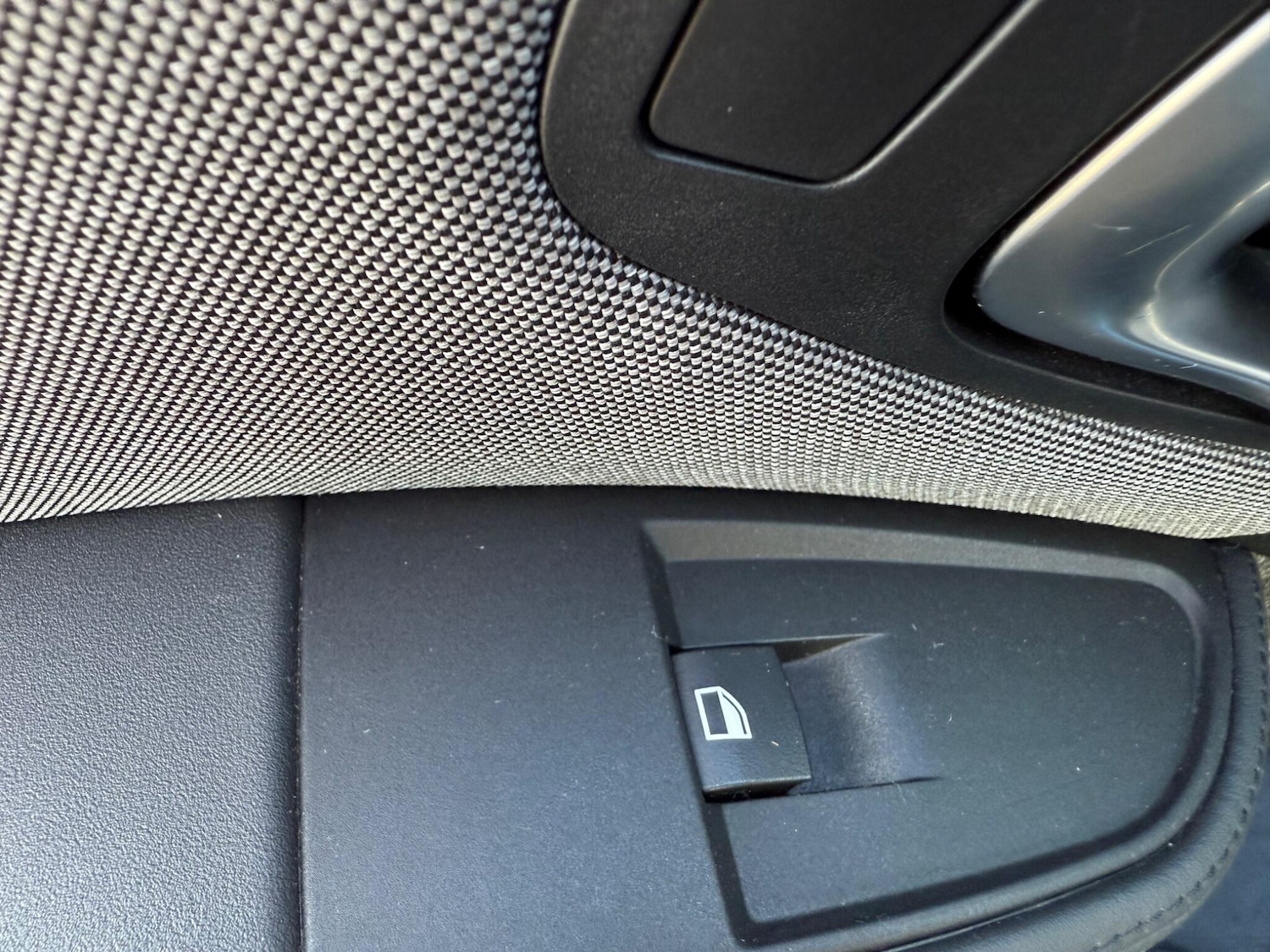 Used BMW i3 2017 for sale - 76832854: Photo 32