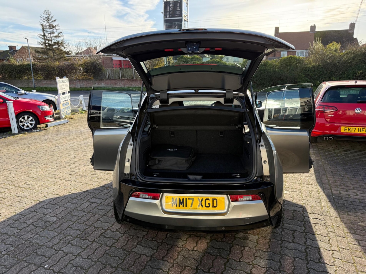 Used BMW i3 2017 for sale - 76832854: Photo 39