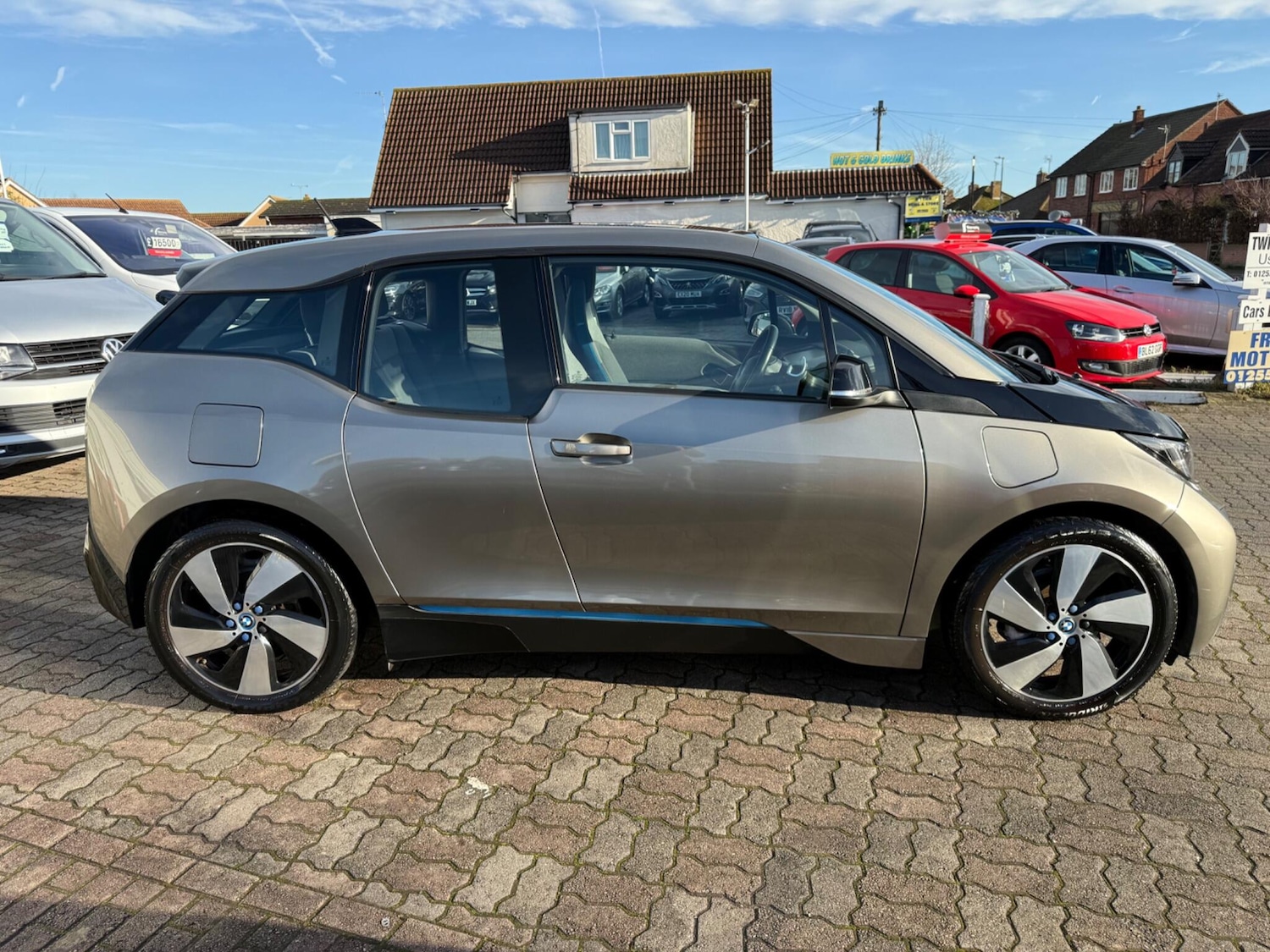 Used BMW i3 2017 for sale - 76832854: Photo 9