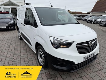 2019 (68) - 1.6 Turbo D 2300 Edition L1 H1 Euro 6 (s/s) 4dr