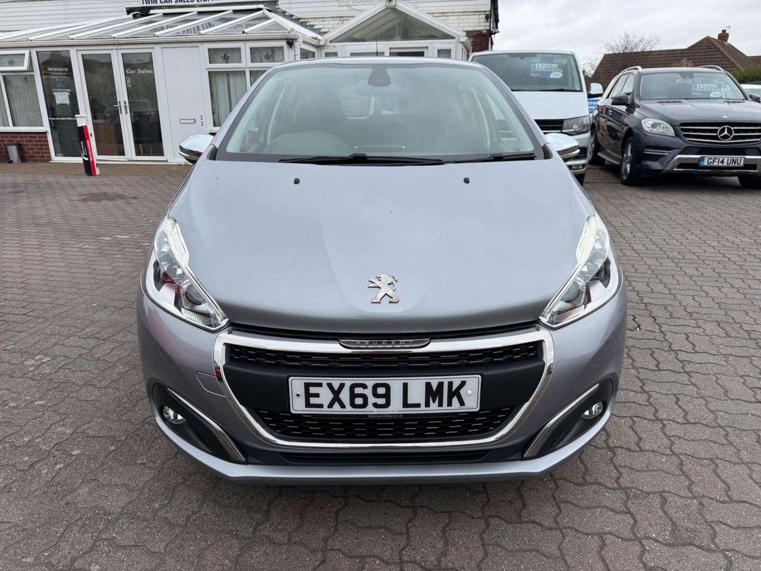 Used Peugeot 208 for sale - 78135664: Photo 2