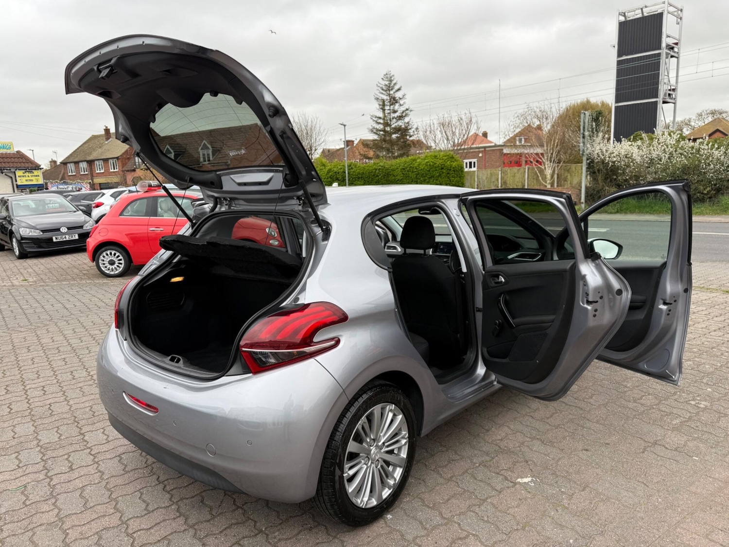 Used Peugeot 208 for sale - 78135664: Photo 39