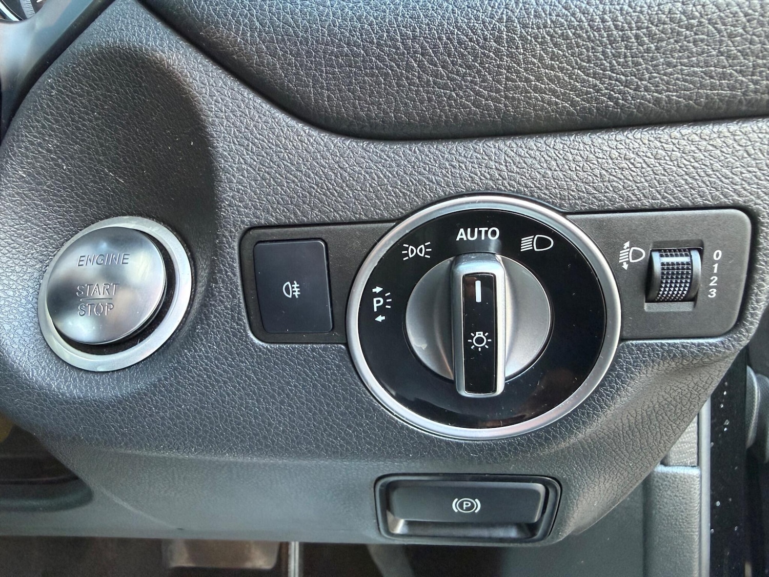 Used Mercedes-Benz GLA 2019 for sale - 77306158: Photo 12