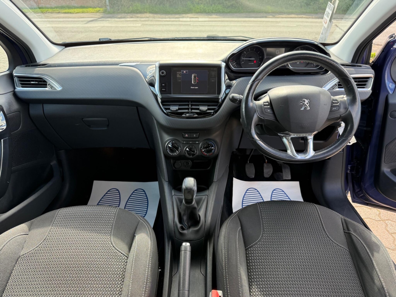 Used Peugeot 208 2016 for sale - 78058413: Photo 3