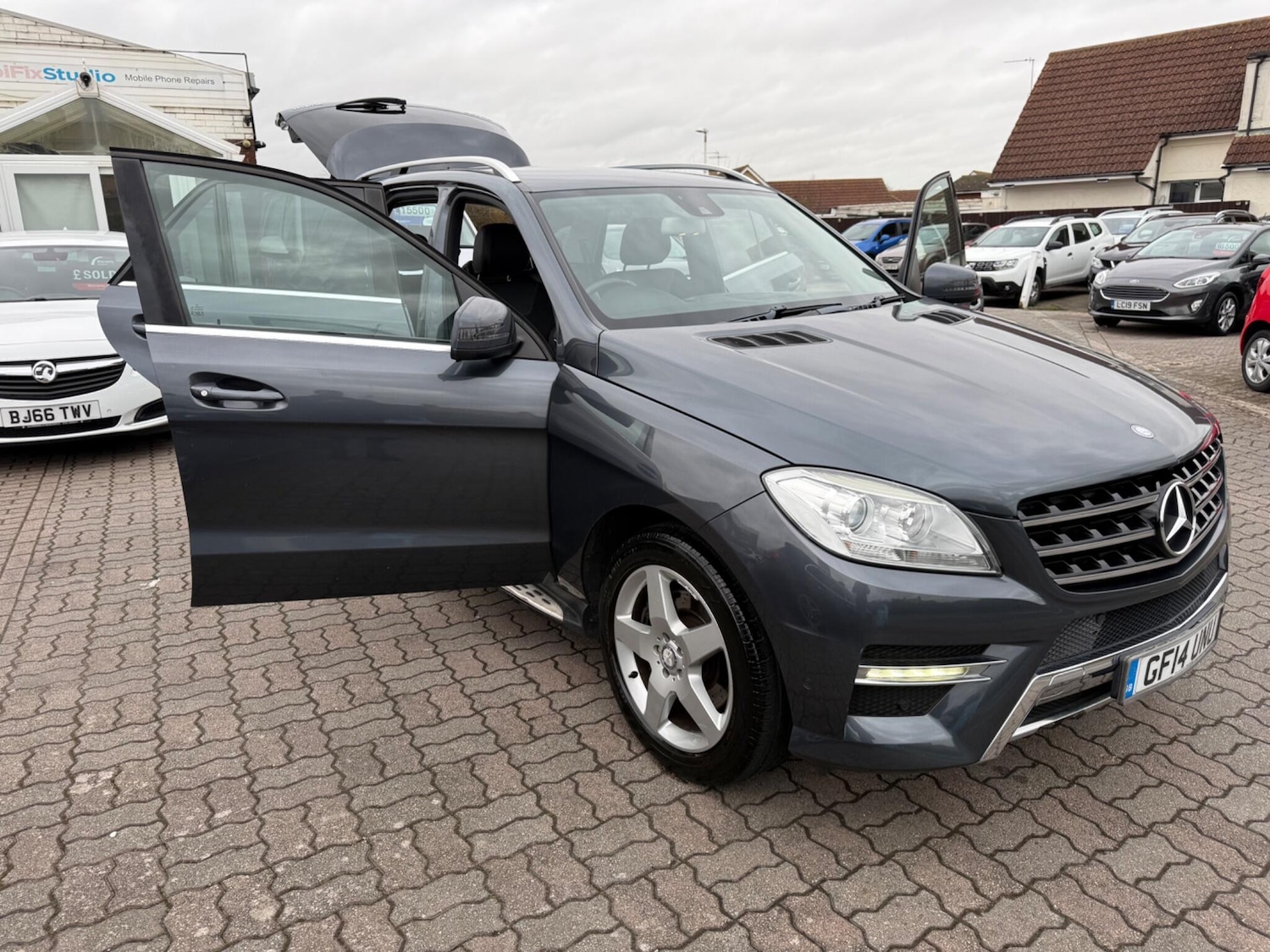 Used Mercedes-Benz M Class 2014 for sale - 77624826: Photo 44