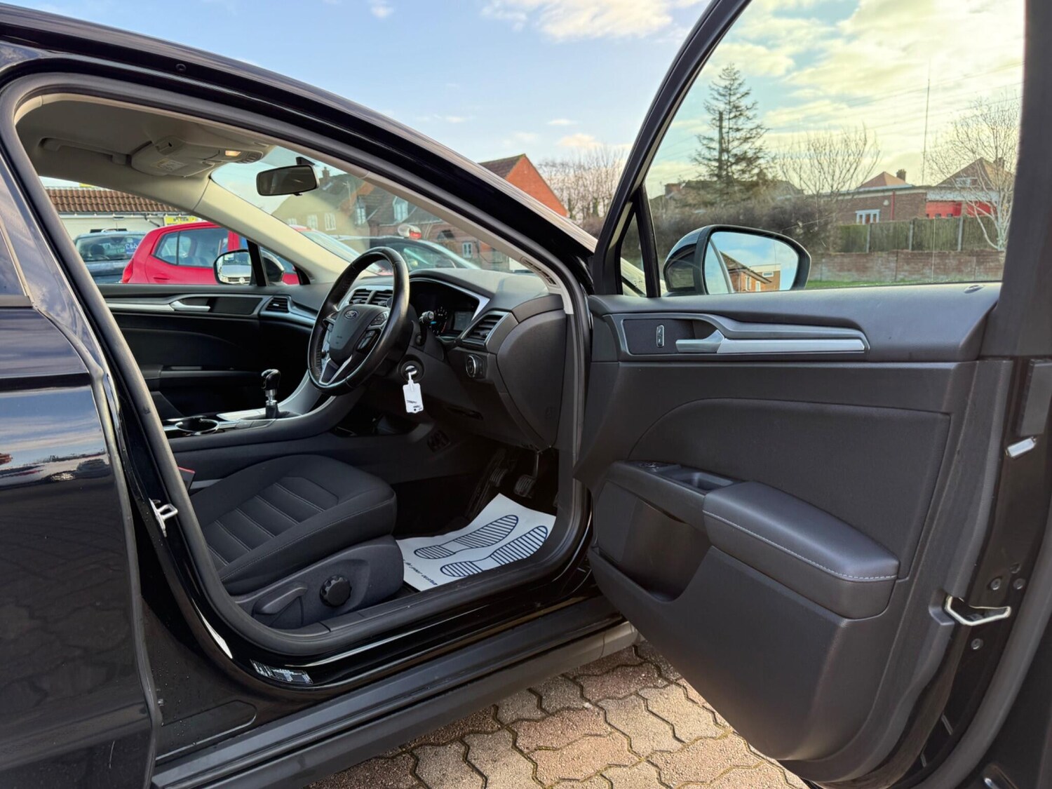 Used Ford Mondeo 2015 for sale - 77156299: Photo 10