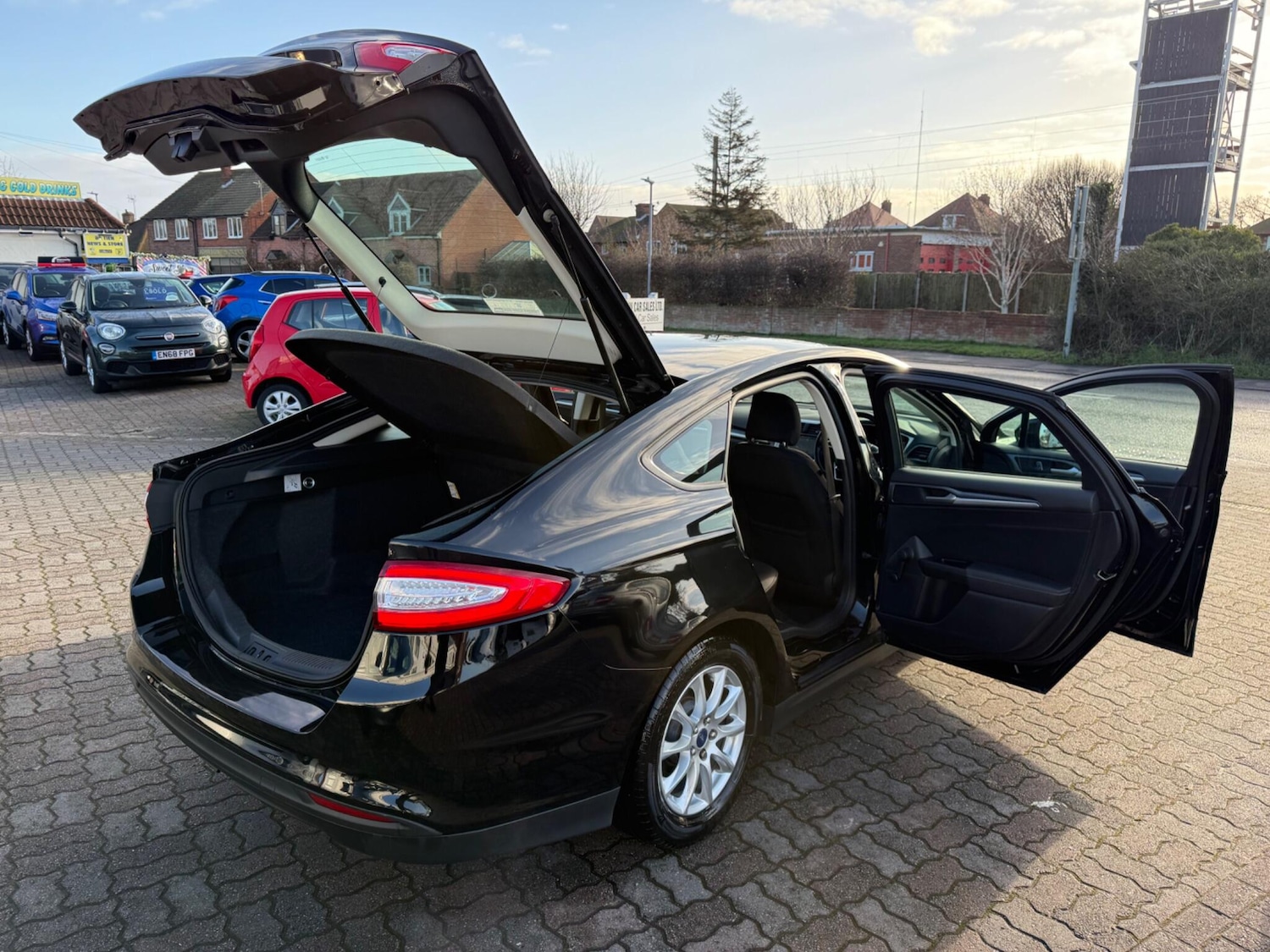 Used Ford Mondeo 2015 for sale - 77156299: Photo 39