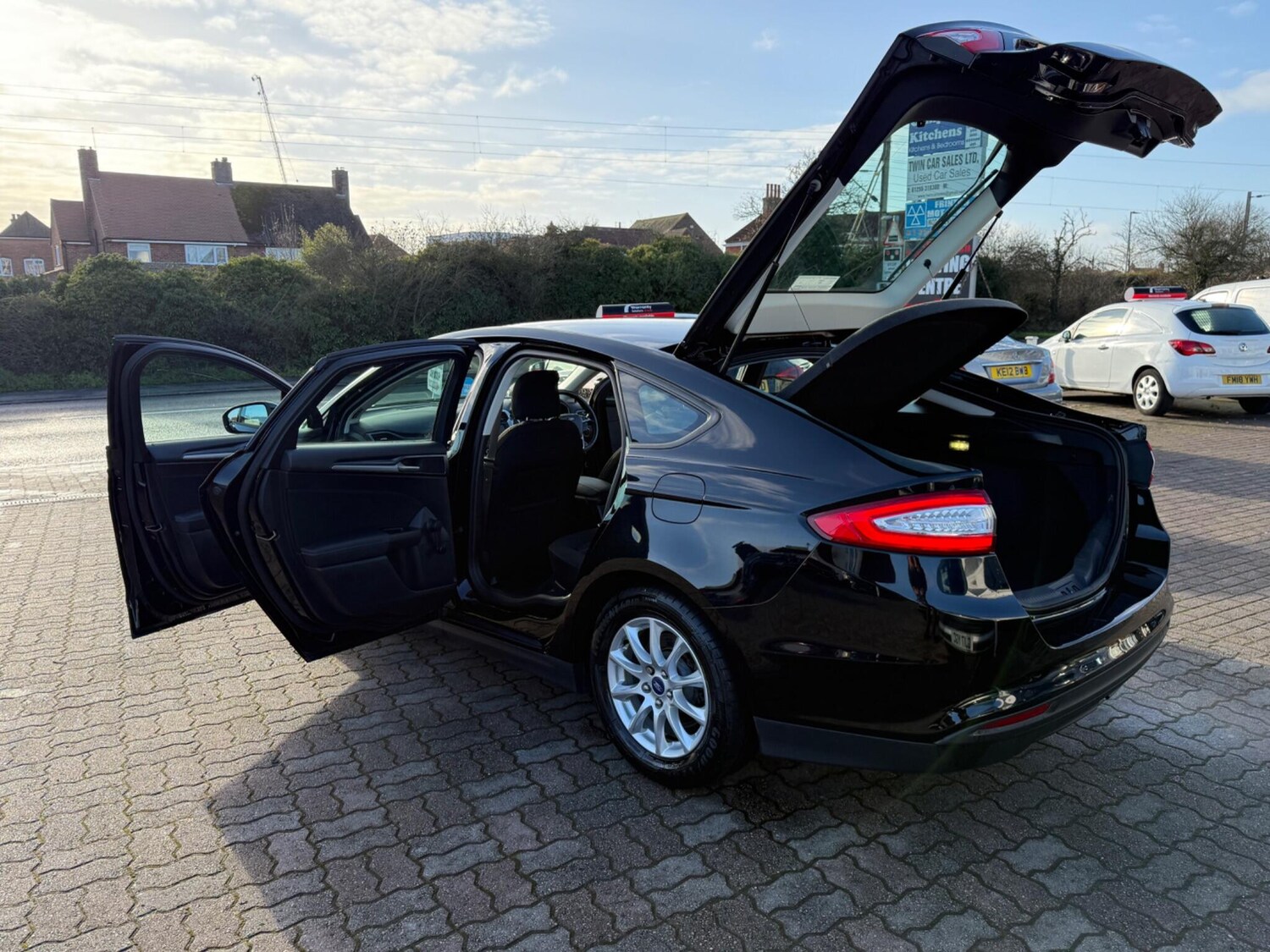 Used Ford Mondeo 2015 for sale - 77156299: Photo 45