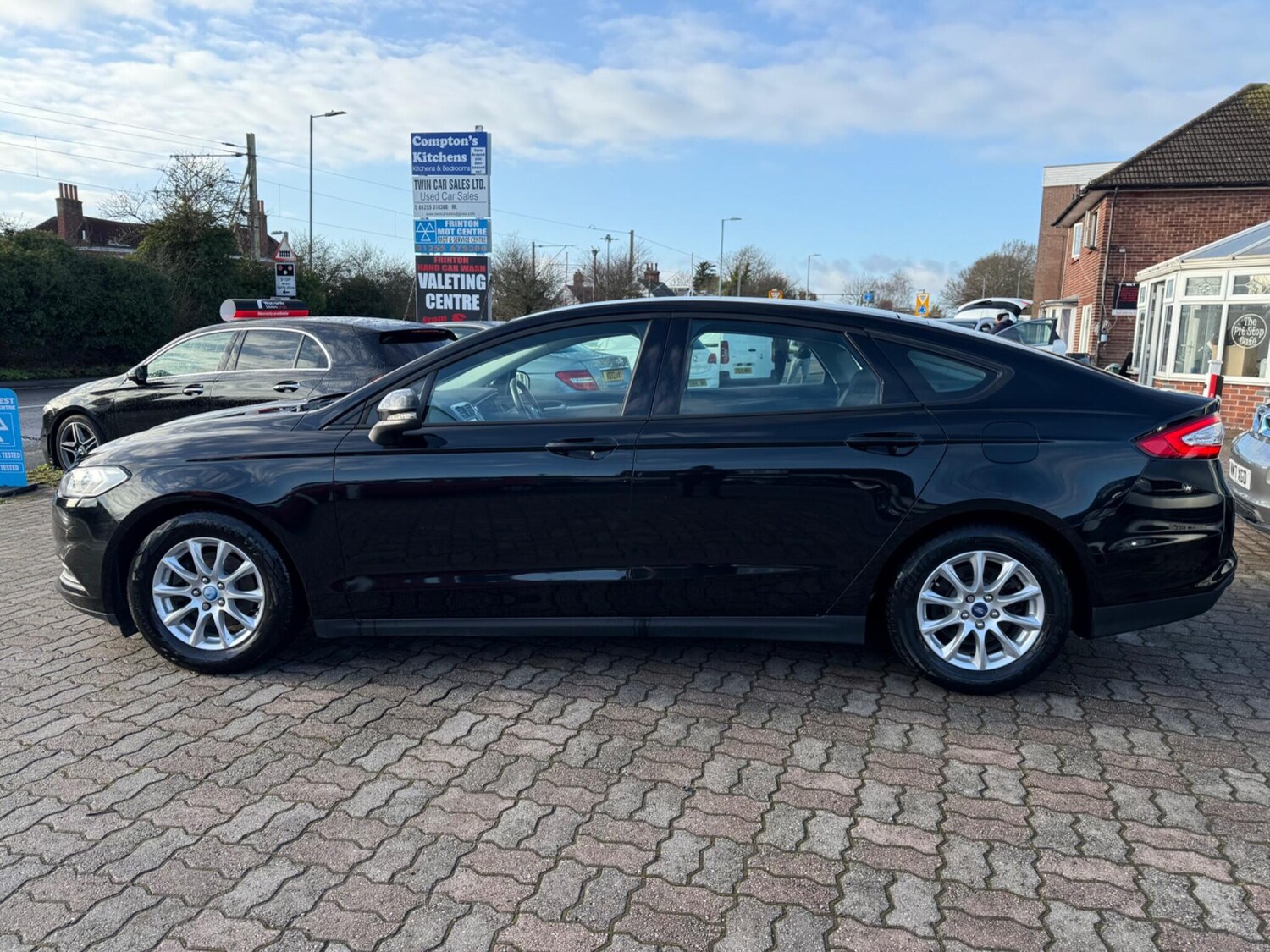 Used Ford Mondeo 2015 for sale - 77156299: Photo 5