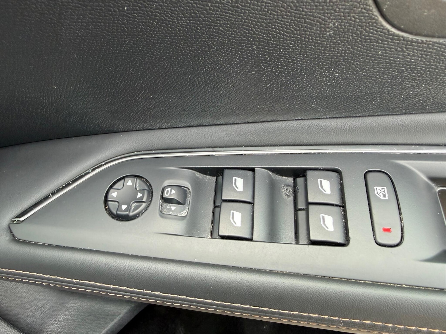 Used Peugeot 3008 2018 for sale - 77549345: Photo 11