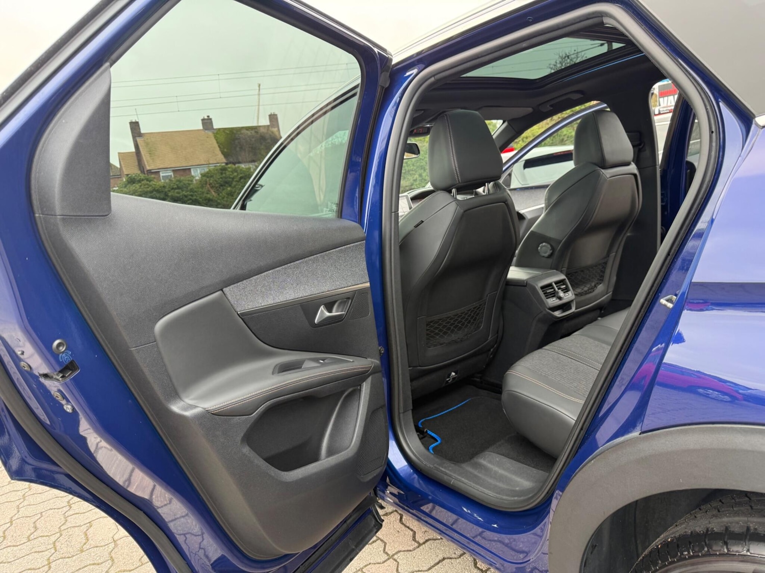 Used Peugeot 3008 2018 for sale - 77549345: Photo 30