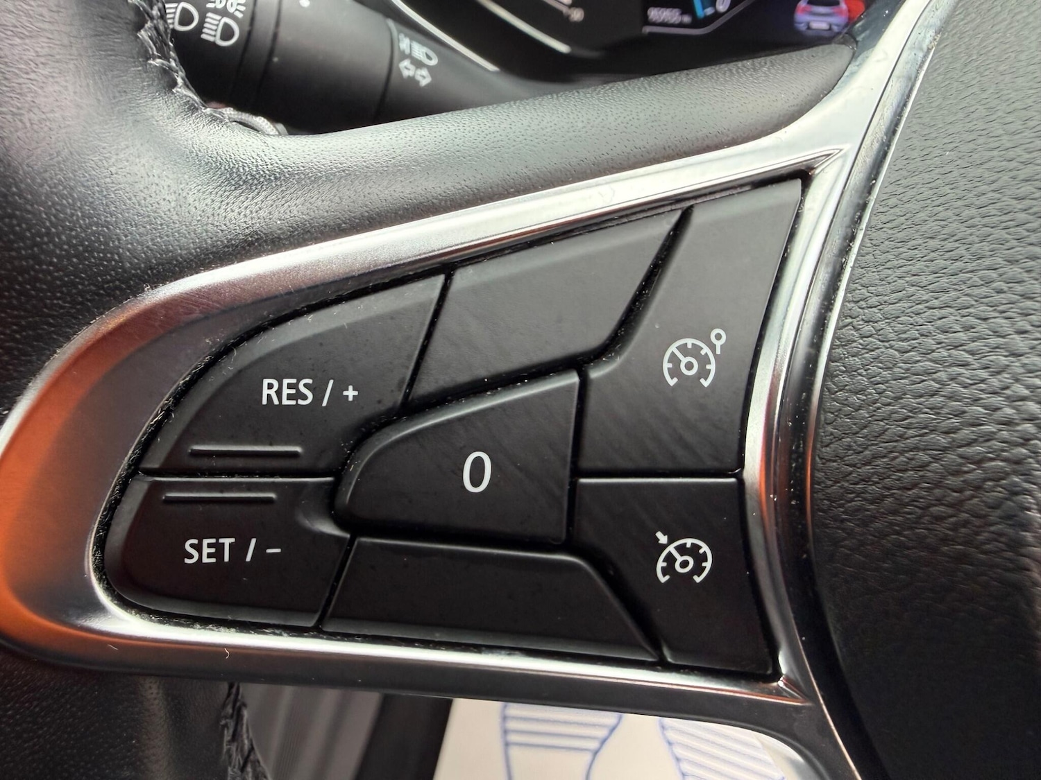 Used Renault Captur 2020 for sale - 77695486: Photo 15